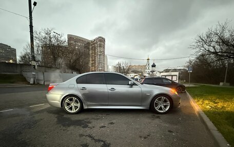 BMW 5 серия, 2004 год, 1 100 000 рублей, 3 фотография