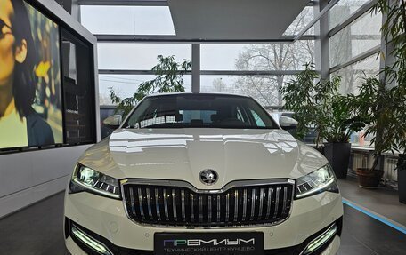 Skoda Superb III рестайлинг, 2025 год, 3 310 000 рублей, 8 фотография