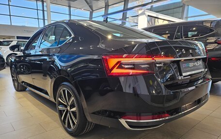 Skoda Superb III рестайлинг, 2025 год, 3 310 000 рублей, 18 фотография