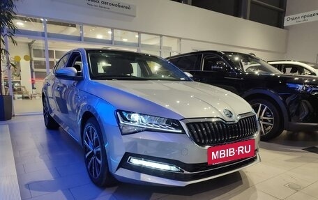 Skoda Superb III рестайлинг, 2025 год, 3 310 000 рублей, 5 фотография