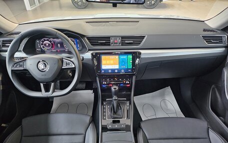 Skoda Superb III рестайлинг, 2025 год, 3 310 000 рублей, 26 фотография