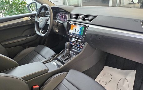 Skoda Superb III рестайлинг, 2025 год, 3 310 000 рублей, 25 фотография