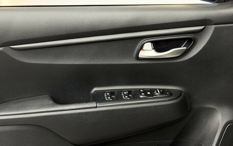 KIA Rio IV, 2018 год, 1 350 000 рублей, 13 фотография