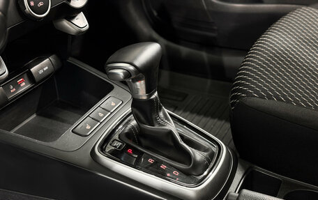 KIA Rio IV, 2018 год, 1 350 000 рублей, 12 фотография