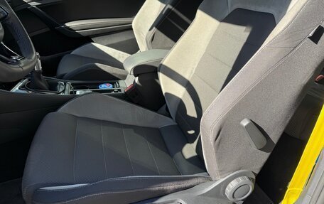 Volkswagen Golf R VII, 2016 год, 3 100 000 рублей, 11 фотография