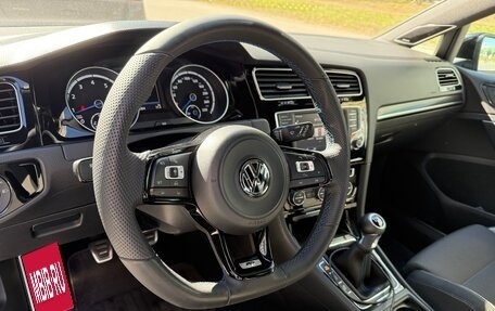 Volkswagen Golf R VII, 2016 год, 3 100 000 рублей, 9 фотография