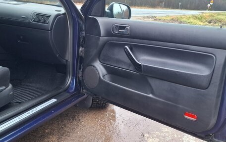 Volkswagen Golf IV, 2003 год, 300 000 рублей, 4 фотография