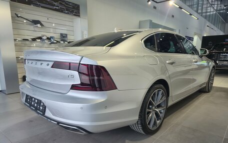 Volvo S90 II рестайлинг, 2017 год, 2 480 000 рублей, 9 фотография