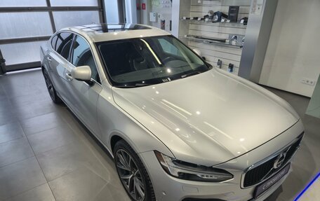 Volvo S90 II рестайлинг, 2017 год, 2 480 000 рублей, 6 фотография