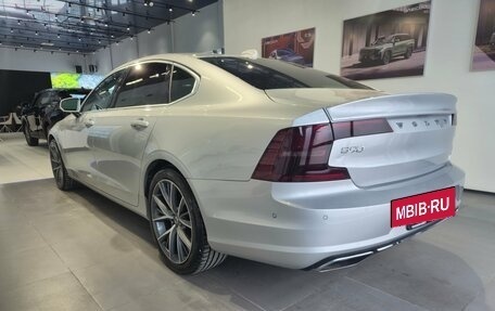 Volvo S90 II рестайлинг, 2017 год, 2 480 000 рублей, 11 фотография