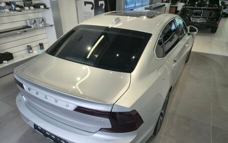 Volvo S90 II рестайлинг, 2017 год, 2 480 000 рублей, 10 фотография