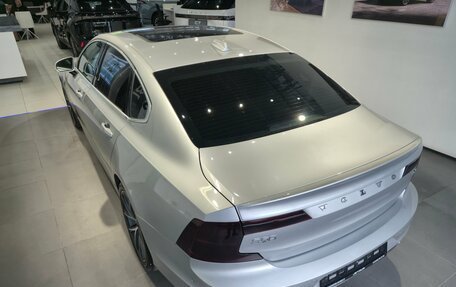 Volvo S90 II рестайлинг, 2017 год, 2 480 000 рублей, 12 фотография