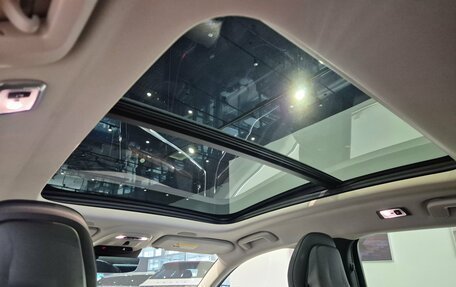 Volvo S90 II рестайлинг, 2017 год, 2 480 000 рублей, 34 фотография