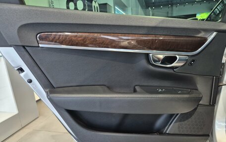 Volvo S90 II рестайлинг, 2017 год, 2 480 000 рублей, 40 фотография