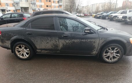 Dodge Stratus II, 2002 год, 300 000 рублей, 3 фотография