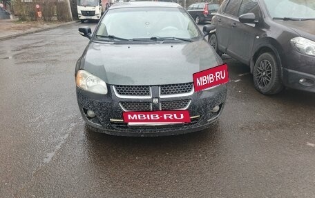 Dodge Stratus II, 2002 год, 300 000 рублей, 2 фотография