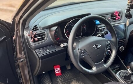 KIA Rio III рестайлинг, 2016 год, 1 050 000 рублей, 13 фотография