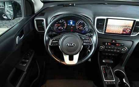 KIA Sportage IV рестайлинг, 2021 год, 2 380 000 рублей, 10 фотография