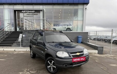 Chevrolet Niva I рестайлинг, 2013 год, 590 000 рублей, 3 фотография