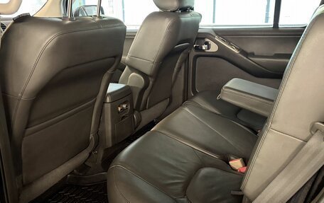 Nissan Pathfinder, 2005 год, 950 000 рублей, 30 фотография