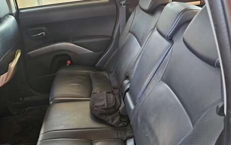 Mitsubishi Outlander III рестайлинг 3, 2008 год, 1 000 000 рублей, 7 фотография