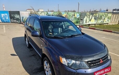 Mitsubishi Outlander III рестайлинг 3, 2008 год, 1 000 000 рублей, 2 фотография
