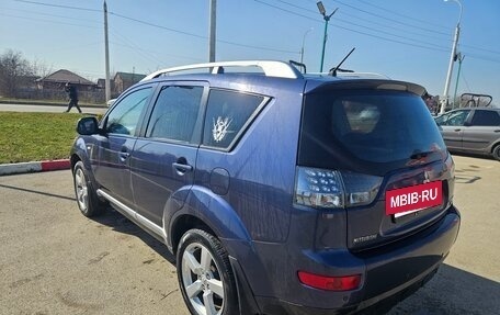 Mitsubishi Outlander III рестайлинг 3, 2008 год, 1 000 000 рублей, 4 фотография