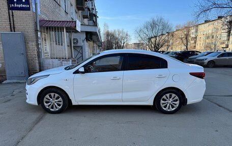 KIA Rio IV, 2018 год, 770 000 рублей, 2 фотография