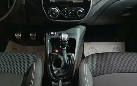 Renault Kaptur I рестайлинг, 2019 год, 1 820 000 рублей, 12 фотография