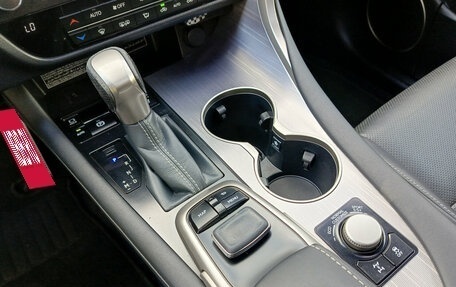 Lexus RX IV рестайлинг, 2018 год, 4 992 000 рублей, 25 фотография