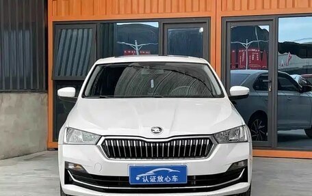 Skoda Rapid II, 2022 год, 1 300 010 рублей, 2 фотография