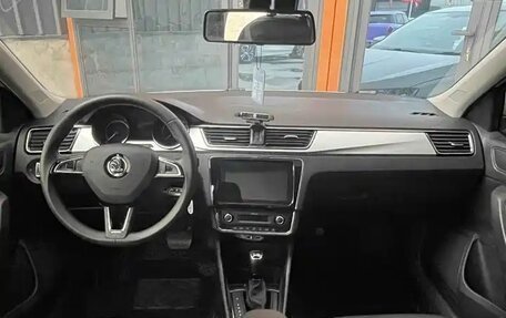 Skoda Rapid II, 2022 год, 1 300 010 рублей, 7 фотография