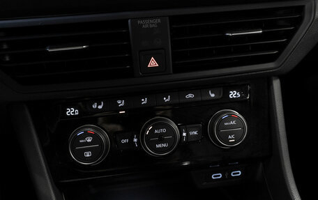 Volkswagen Jetta VII, 2020 год, 2 420 000 рублей, 15 фотография