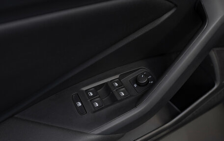 Volkswagen Jetta VII, 2020 год, 2 420 000 рублей, 20 фотография