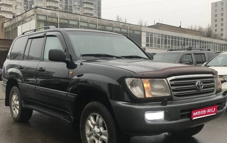 Toyota Land Cruiser 100 рестайлинг 2, 2005 год, 1 фотография