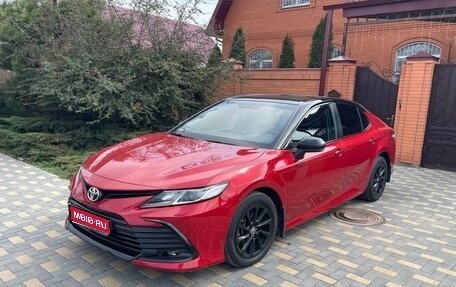 Toyota Camry, 2021 год, 3 100 000 рублей, 1 фотография