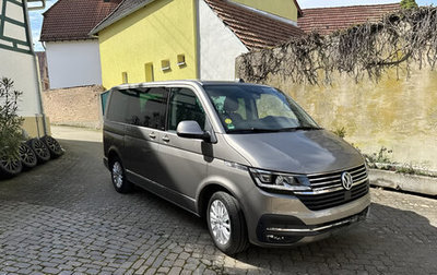 Volkswagen Multivan T6 рестайлинг, 2023 год, 5 940 000 рублей, 1 фотография