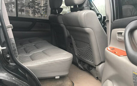 Toyota Land Cruiser 100 рестайлинг 2, 2005 год, 8 фотография