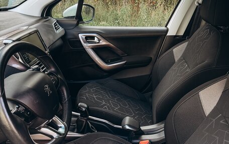 Peugeot 2008 II, 2014 год, 735 000 рублей, 17 фотография