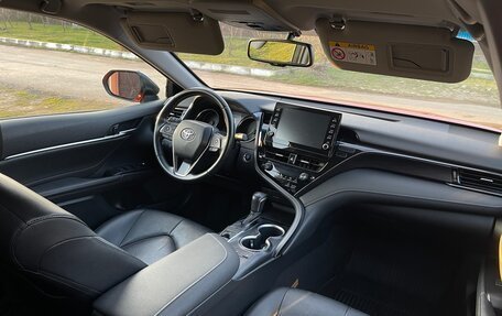 Toyota Camry, 2021 год, 3 100 000 рублей, 8 фотография