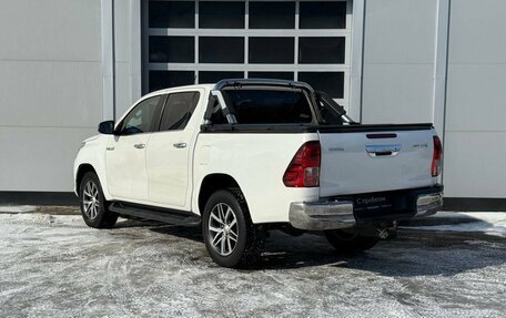 Toyota Hilux VIII, 2018 год, 3 130 000 рублей, 3 фотография