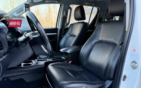 Toyota Hilux VIII, 2018 год, 3 130 000 рублей, 9 фотография