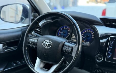 Toyota Hilux VIII, 2018 год, 3 130 000 рублей, 15 фотография