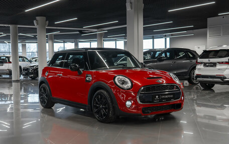 MINI Hatch, 2017 год, 2 560 000 рублей, 2 фотография