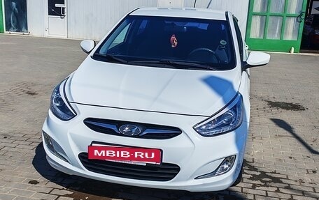 Hyundai Solaris II рестайлинг, 2014 год, 973 000 рублей, 3 фотография