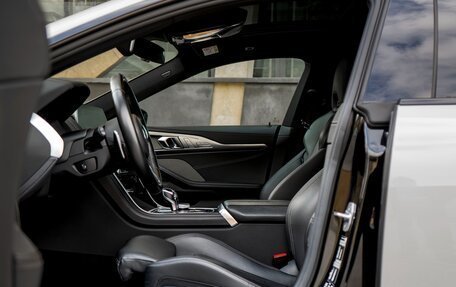 BMW 8 серия, 2022 год, 11 900 000 рублей, 20 фотография