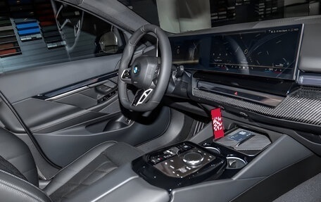 BMW 5 серия, 2025 год, 7 990 000 рублей, 4 фотография