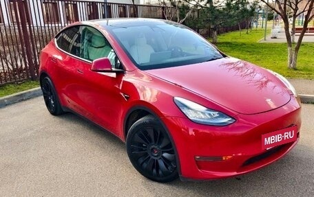 Tesla Model Y I, 2021 год, 4 190 000 рублей, 4 фотография
