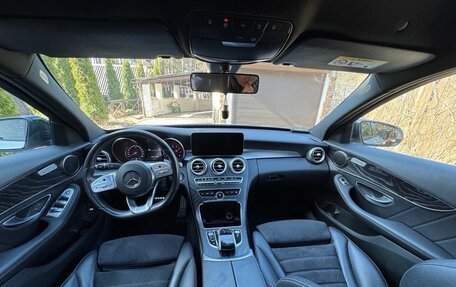 Mercedes-Benz C-Класс, 2018 год, 3 050 000 рублей, 5 фотография