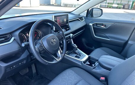 Toyota RAV4, 2020 год, 3 790 000 рублей, 12 фотография